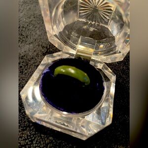 Vintage Ladies Jade Band Ring